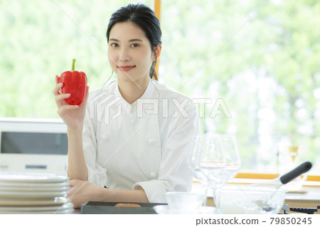 Female chef pastry chef Female chef pastry chef 79850245