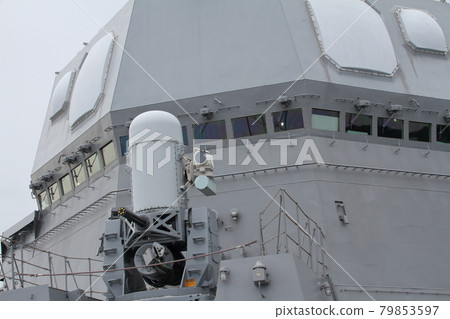 海上自衛隊護航艦照月號艦橋和20毫米多管加農炮（CIWS Cius） 79853597