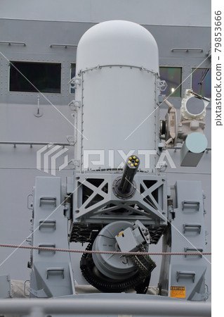 Maritime Self-Defense Force escort ship Teruzuki's 20 mm multi-barreled cannon (CIWS Cius) 79853666
