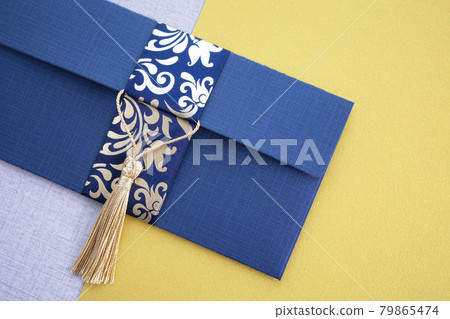 Envelopes with traditional Korean patterns and holiday concepts Envelopes with traditional Korean patterns and holiday concepts 79865474