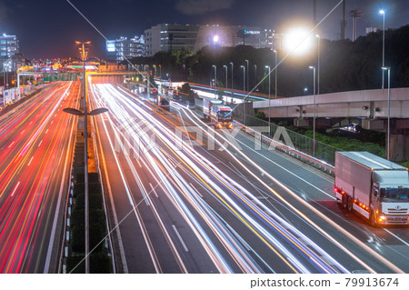《Tokyo》 Traffic image ・ Oi Wharf on the Metropolitan Expressway Bayshore Line 《Tokyo》 Traffic image ・ Oi Wharf on the Metropolitan Expressway Bayshore Line 79913674