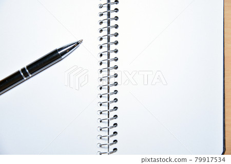 [Notepad and ballpoint pen] Stationery, writing utensils, writing 79917534