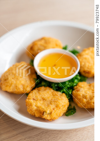 Deep fried shrimp cakes Deep fried shrimp cakes 79923748