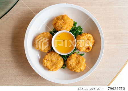 Deep fried shrimp cakes Deep fried shrimp cakes 79923750