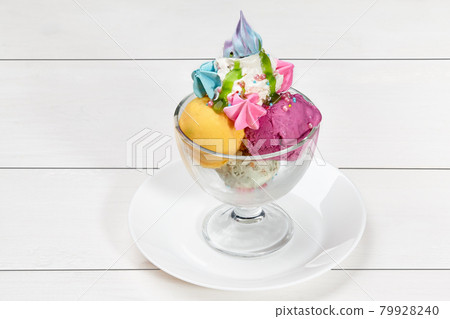 Ice cream with whipped cream and marshmallow Ice cream with whipped cream and marshmallow 79928240