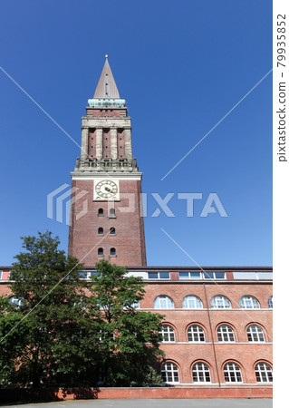 The city hall in Kiel, Germany 79935852