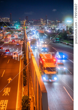 《Tokyo》 Traffic image ・ Oi Wharf on the Metropolitan Expressway Bayshore Line 79954607