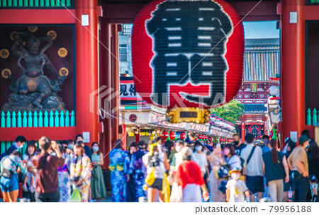 根據日本東京城市景觀的第四次宣言。令人震驚的1410人。奧運“瘋狂”，和平時期熱鬧的淺草寺……=7月17日 79956188