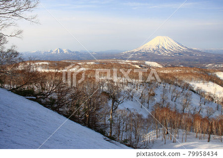 Mt. Yotei and Mt. Shiribetsu during the snowy season seen from Mt. Ponkuto Mt. Yotei and Mt. Shiribetsu during the snowy season seen from Mt. Ponkuto 79958434