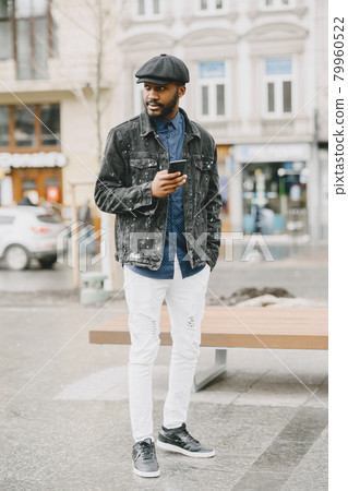 Outdoor portrait of an African business man 79960522
