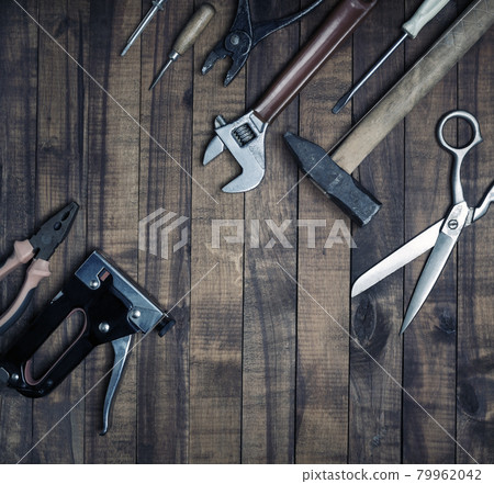 Old vintage tools 79962042