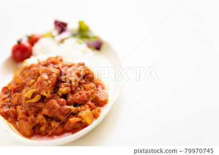 Spice curry made with three kinds of spices without using roux 79970745