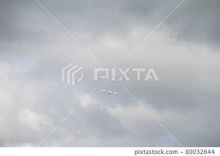 飛機起飛 80032644