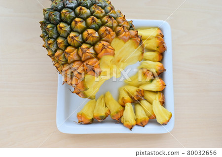 Snack pine image Snack pine image 80032656