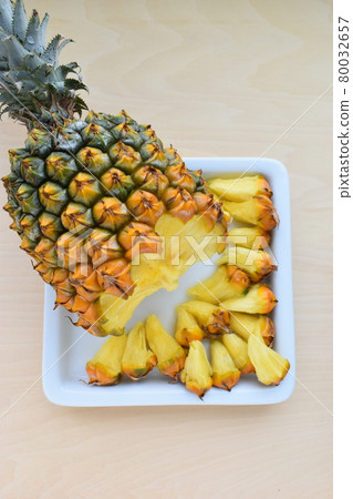 Snack pine image Snack pine image 80032657