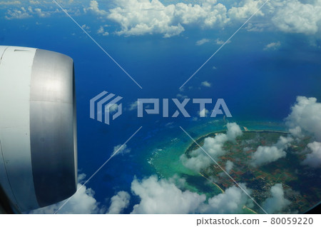 Ishigaki Island seen from the sky 80059220