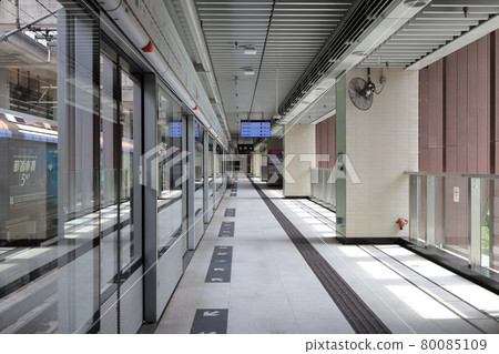 a view of Train station platform of subway 2 July 2021 80085109
