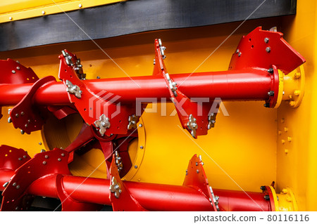 shaft and teeth of the shifting rotary bucket shaft and teeth of the shifting rotary bucket 80116116