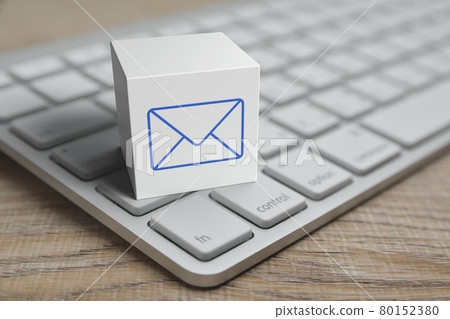 Business contact us online concept 80152380
