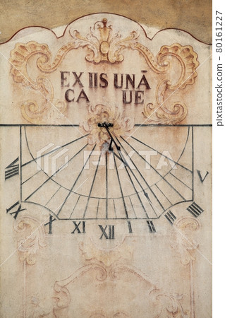 Sundial at the abbey of Cluny, Burgundy, France Sundial at the abbey of Cluny, Burgundy, France 80161227