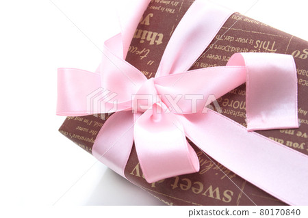 wrapping present ribbon gift wrapping present ribbon gift 80170840