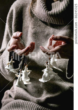 Porcelain Christmas angels 80245325