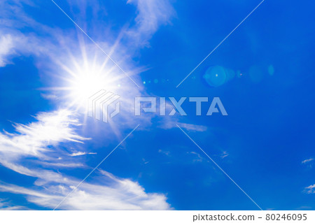 夏天藍天和太陽 80246095