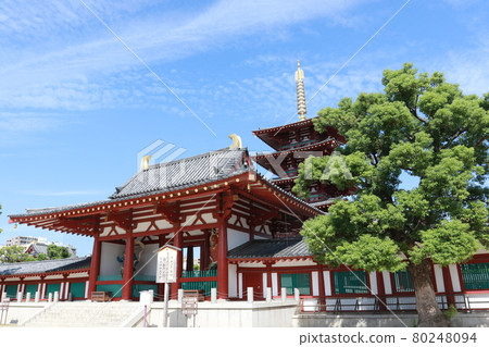 四天王寺的中門(仁王門)和五層塔 四天王寺的中門(仁王門)和五層塔 80248094