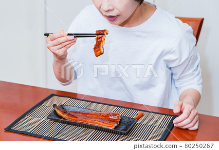 吃鰻前輩【地球的牛日】 吃鰻前輩【地球的牛日】 80250267