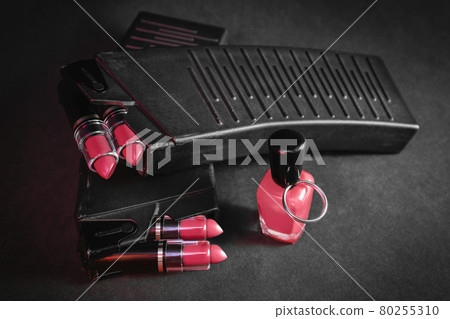 Lipstick charged in magazines from a shotgun 80255310