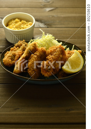 Deep fried oysters  80258610