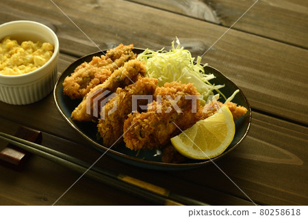 Deep fried oysters  80258618