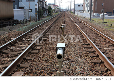 兩條直線 兩條直線 80259705