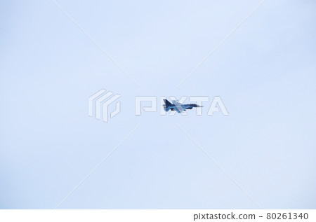 F-2戰鬥機進入空中轉彎位置 80261340