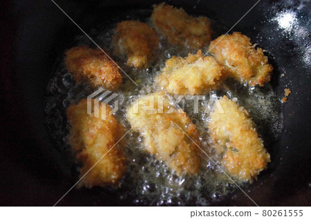Fried fried oysters 80261555