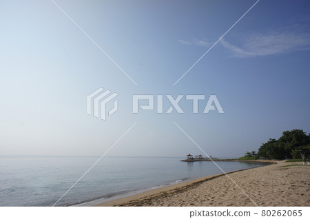 清晨的沙努爾海灘 80262065