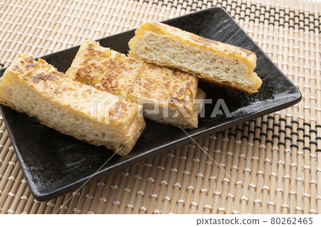 Fried Tochio, a specialty of Nagaoka City, Niigata Prefecture Fried Tochio, a specialty of Nagaoka City, Niigata Prefecture 80262465