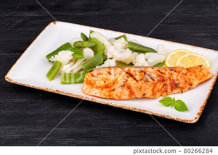 grilled salmon, with vegetables grilled salmon, with vegetables 80266284