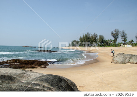 Beautiful scene of the rocky beach of Someshwar, Mangalore, Karnataka, India 80269539