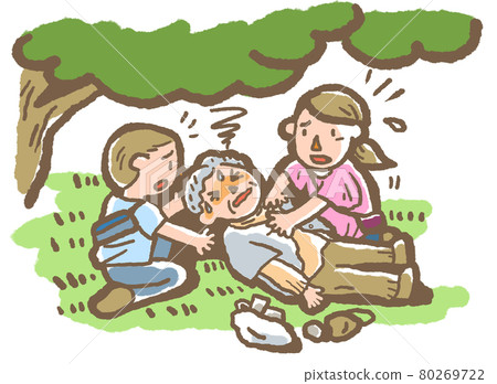 老人中暑 把倒下的老婦抬到樹下陰涼處 80269722