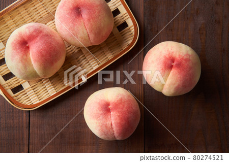 Peach Hakuho from Yamanashi Prefecture Peach Hakuho from Yamanashi Prefecture 80274521