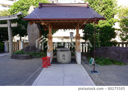 Tsurumi Shrine Chozuya 80275505