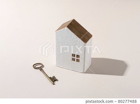 Simple house model and key Simple house model and key 80277488