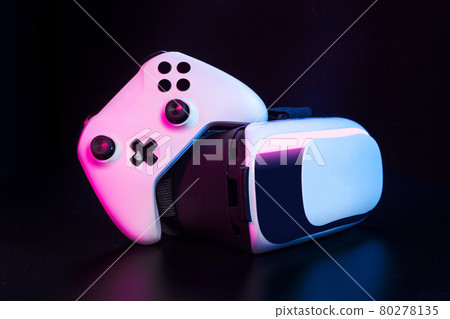 VR. Virtual Reality equipment on the table. VR. Virtual Reality equipment on the table. 80278135