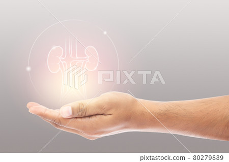 A man showing kidney 80279889