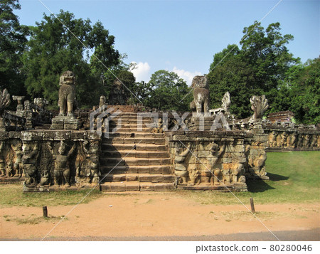 柬埔寨吳哥城的大象露台。 柬埔寨吳哥城的大象露台。 80280046