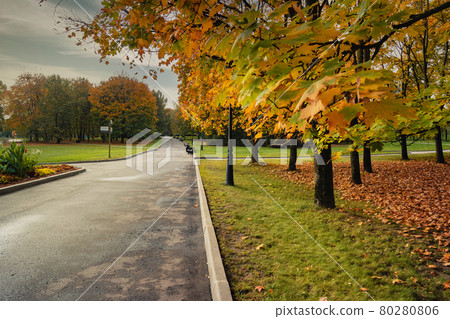 Kolomenskoye park on autumn day. Moscow Kolomenskoye park on autumn day. Moscow 80280806