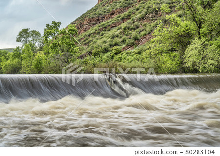Poudre river diversion dam 80283104