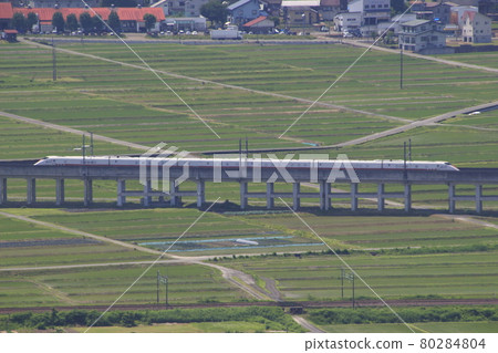 East-i (Electric Railway Comprehensive Test Vehicle) going to Minami Uonuma 80284804
