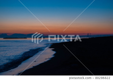 Asahi on the Zenibako coast in summer 80286822